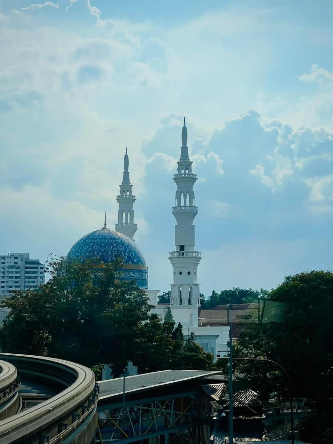 In Kualalampur * Kuala Lumpur